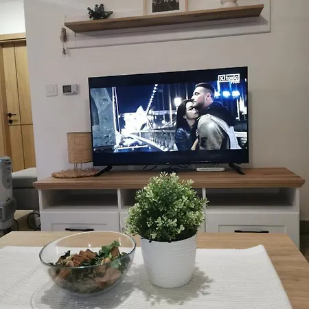 1001 Noc Zlatibor- Primamo Vaucere ! شقة *