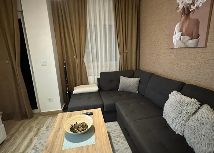 1001 Noc Zlatibor- Primamo Vaucere ! דירה *